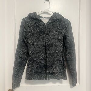 Lululemon Scuba Hoodie *Light
Cotton Fleece
Meisai White Black Size 0